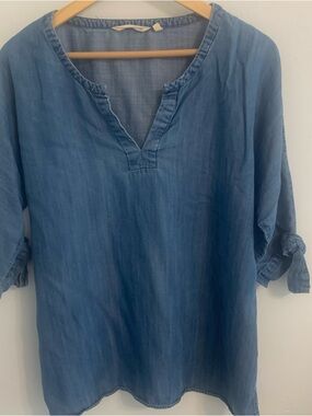 Soft Surroundings Chambray Tunic Top in Medium Blue Ladies Tunic Blouse